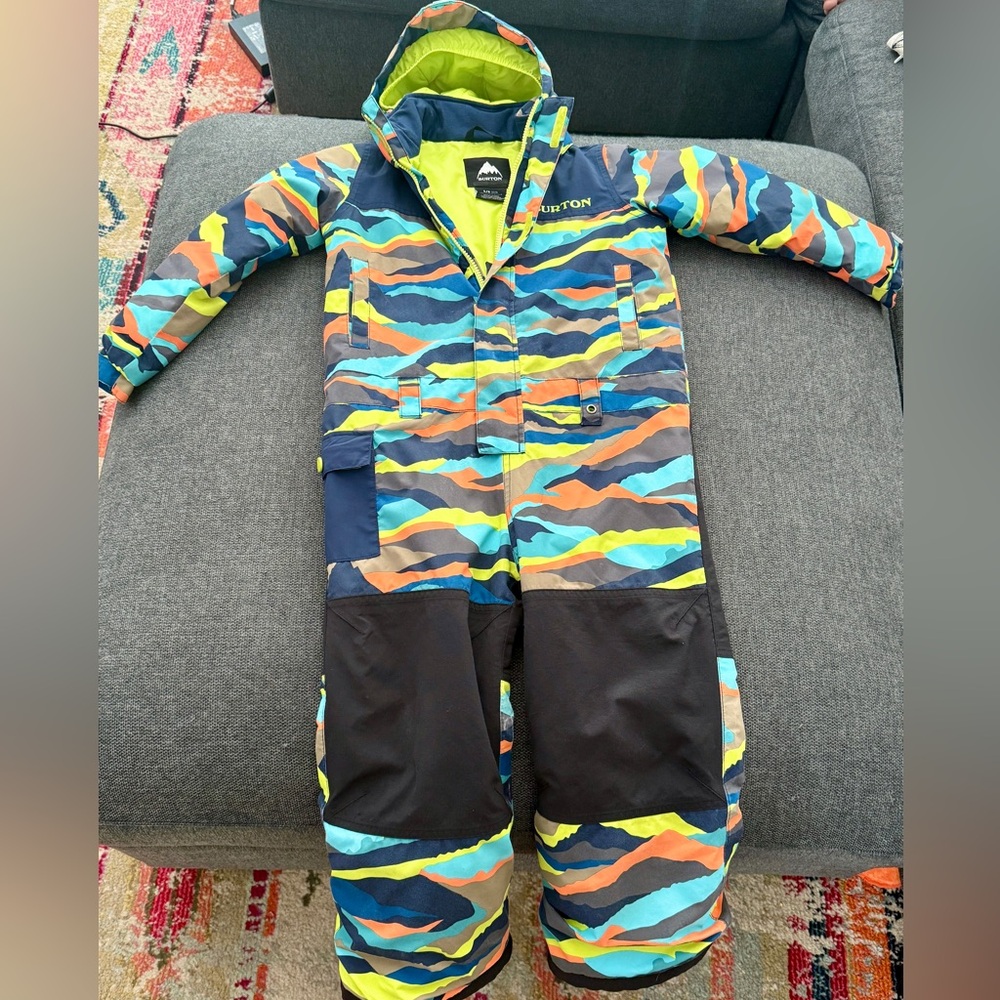 Burton Kids' size 5/6 snowsuit